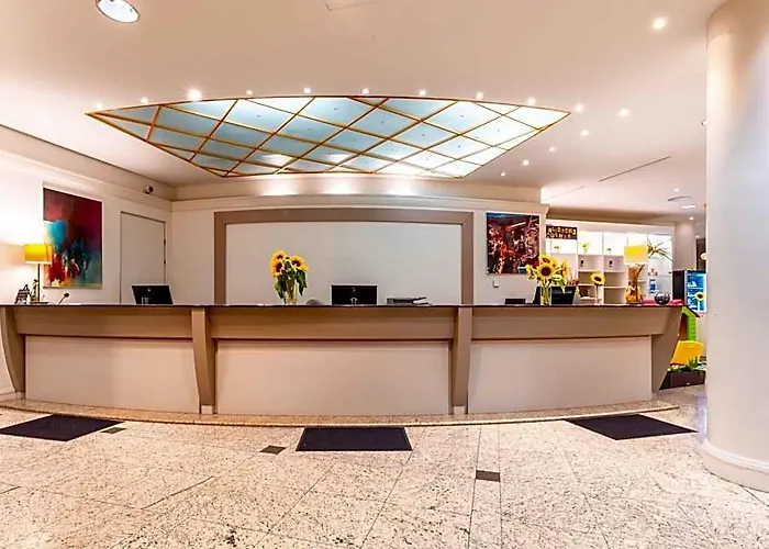 Hilton Garden South Готель Відень
