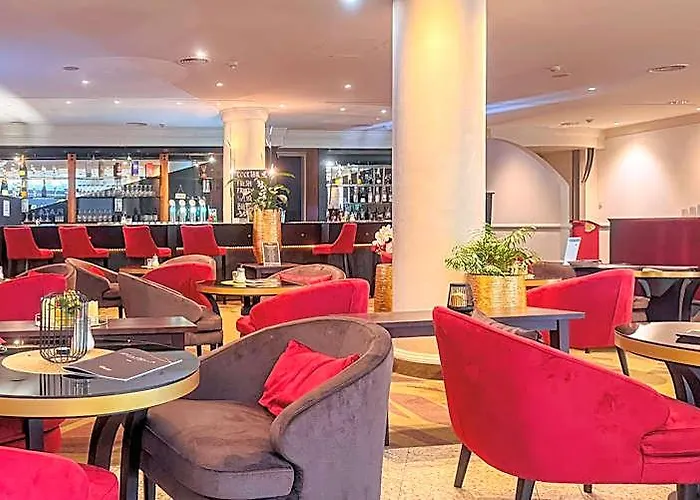 Hilton Garden South 4*