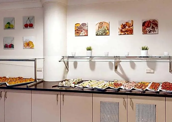 Готель Hilton Garden South