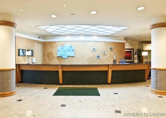 Hilton Garden South Готель Відень