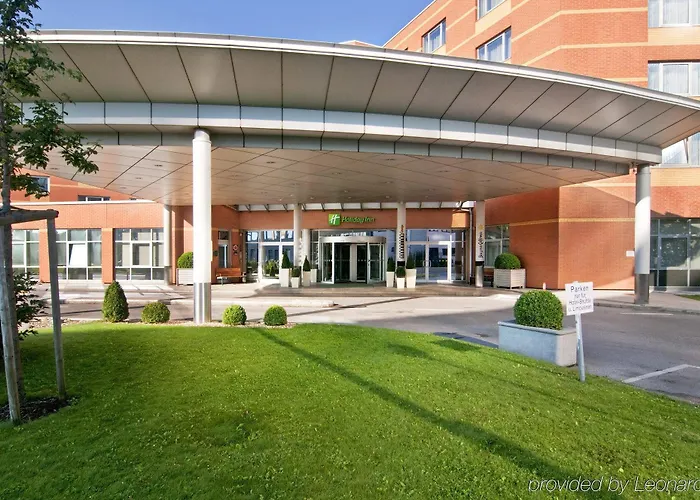 Готель Hilton Garden South