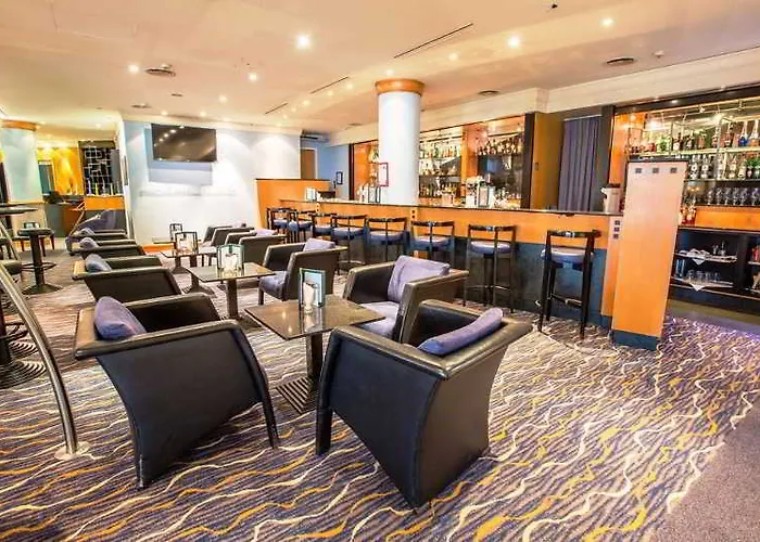 Hilton Garden South 4*