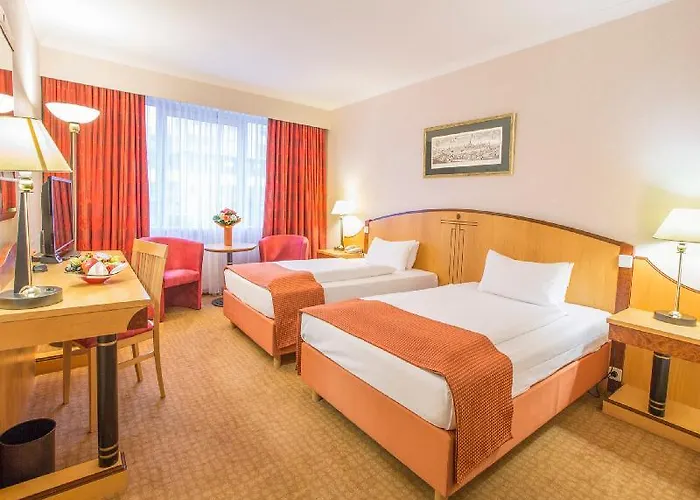 Hilton Garden South 4*