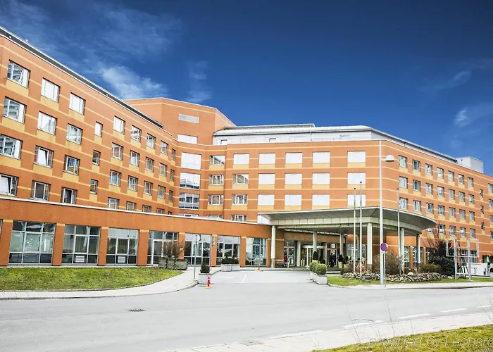 Готель Hilton Garden South