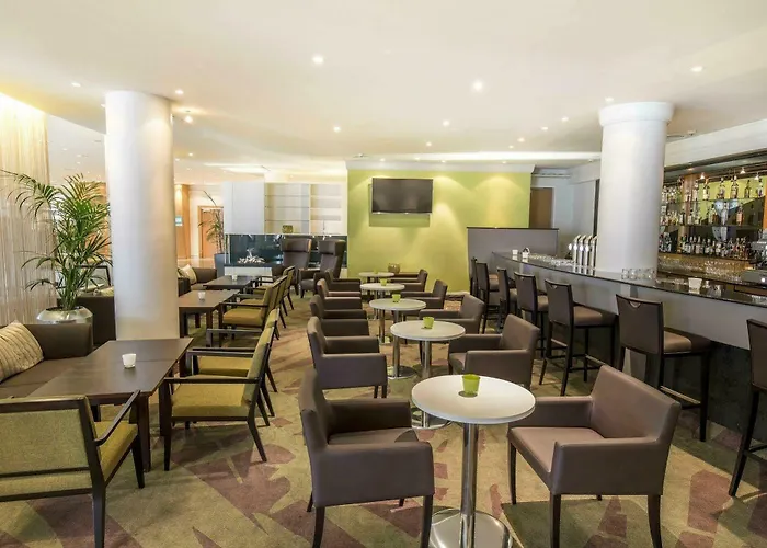 Готель Hilton Garden South