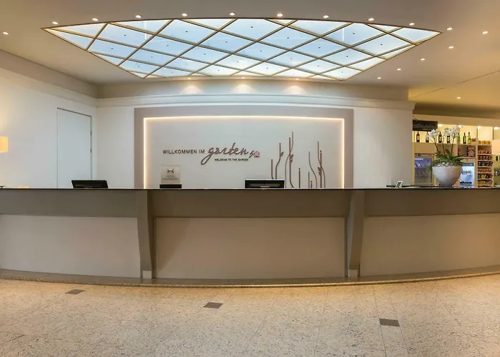 Готель Hilton Garden South