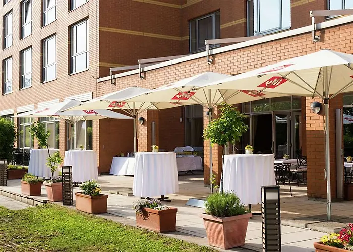 Готель Hilton Garden South